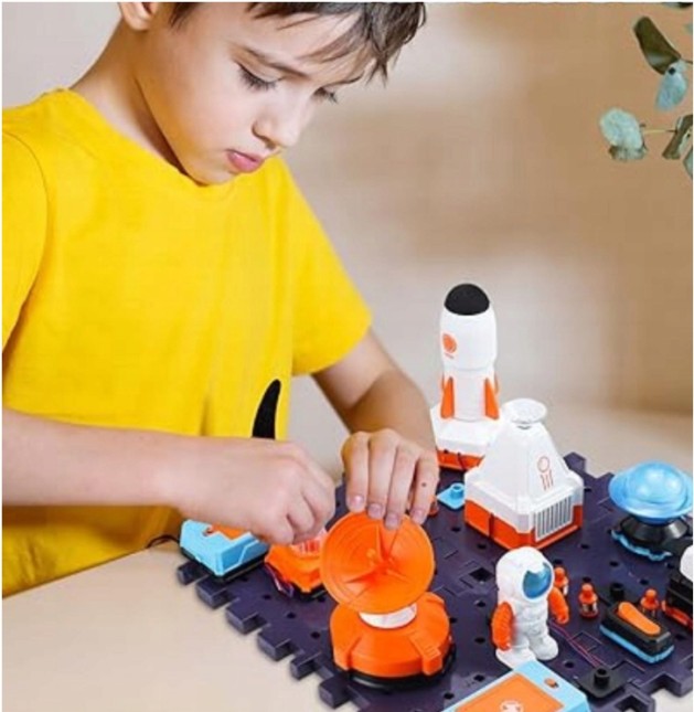 MAŁY NAUKOWIEC ZESTAW DOŚWIADCZALNY UKŁAD STEM prezent na zajączka klocki