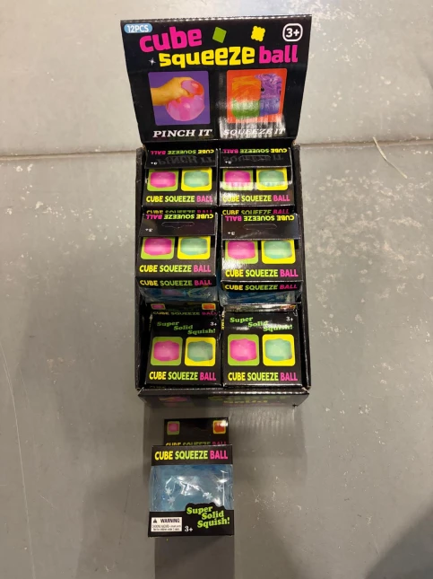 GNIOTEK CUBE KOSTKA GWIAZDKI PŁATKI ŚNIEGU W ŚRODKU B-3331